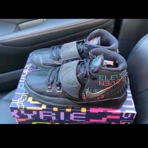 Kyrie 6 shot clock size 11.5